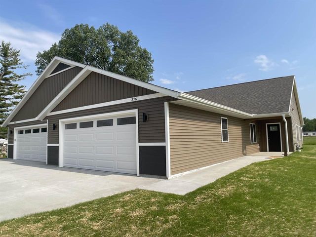 376 CANAL STREET #UNIT 1, Berlin, WI 54923