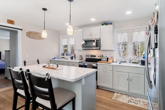 128 Old Lake Shore Road, Gilford, NH 03249
