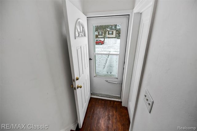 635 Wesbrook Street, Pontiac, MI 48340