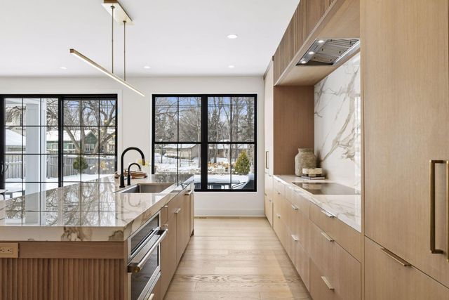 4006 Sunnyside Road, Edina, MN 55424