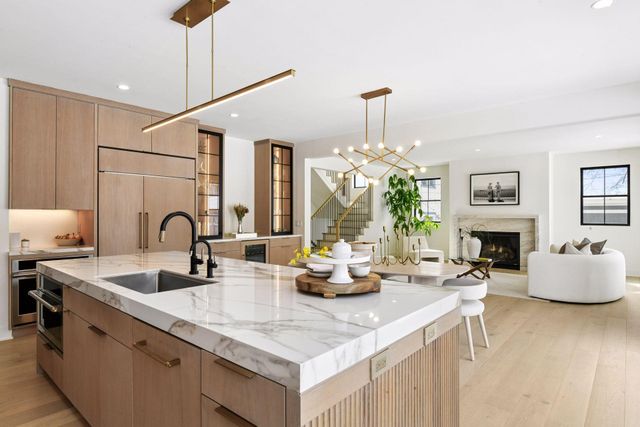 4006 Sunnyside Road, Edina, MN 55424