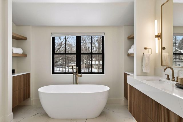 4006 Sunnyside Road, Edina, MN 55424