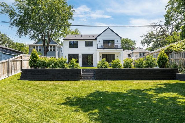 4006 Sunnyside Road, Edina, MN 55424