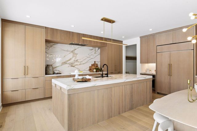 4006 Sunnyside Road, Edina, MN 55424