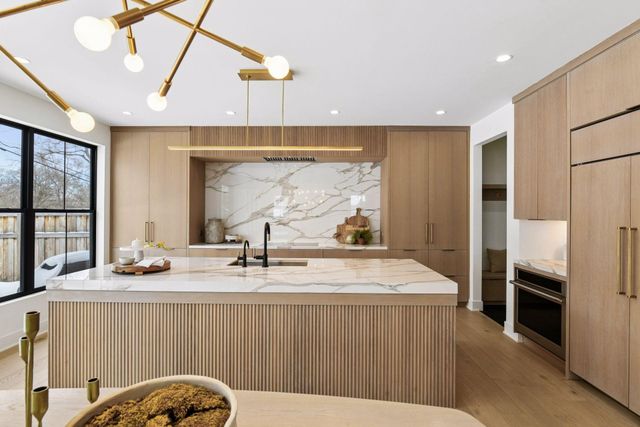 4006 Sunnyside Road, Edina, MN 55424