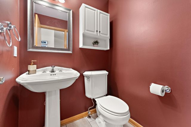 4320 Annandale Lane, Crown Point, IN 46307