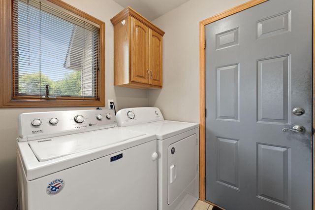 4320 Annandale Lane, Crown Point, IN 46307