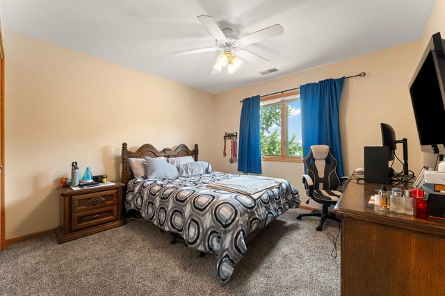 4320 Annandale Lane, Crown Point, IN 46307