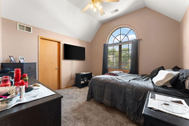 4320 Annandale Lane, Crown Point, IN 46307