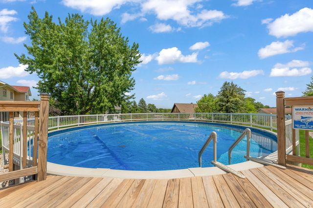 4320 Annandale Lane, Crown Point, IN 46307