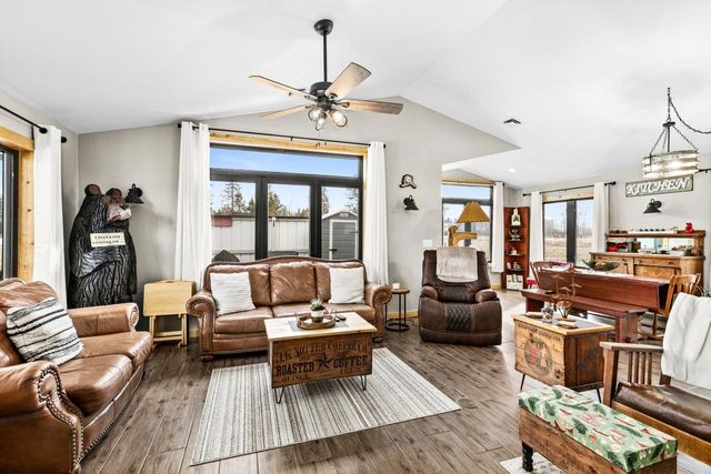 2238 County Road 1, Wrenshall, MN 55797