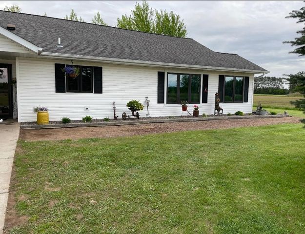 2238 County Road 1, Wrenshall, MN 55797