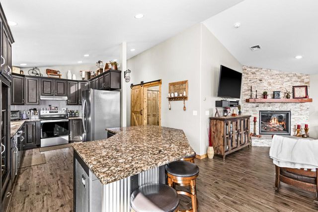 2238 County Road 1, Wrenshall, MN 55797