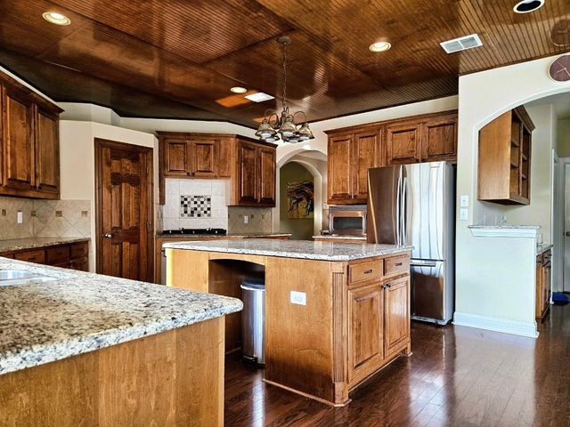 6814 Indian Meadow Court, Sachse, TX 75048