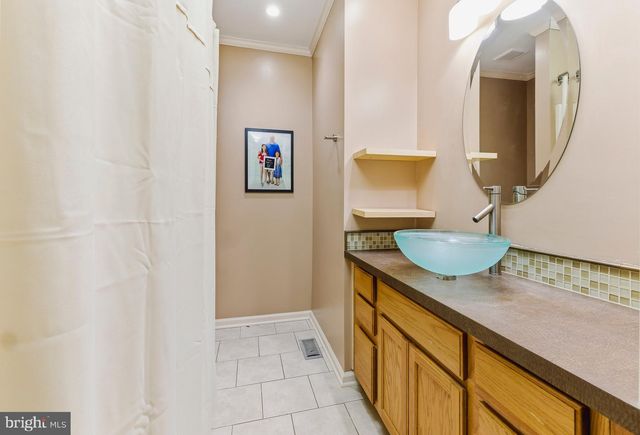 64 YELLOWWOOD CT, Glassboro, NJ 08028