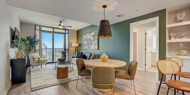 55-4 W CHURCH STREET, Orlando, FL 32801