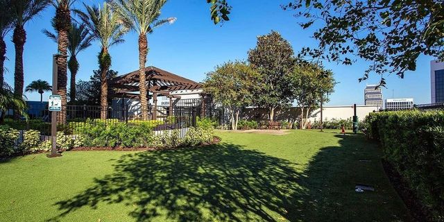 55-4 W CHURCH STREET, Orlando, FL 32801