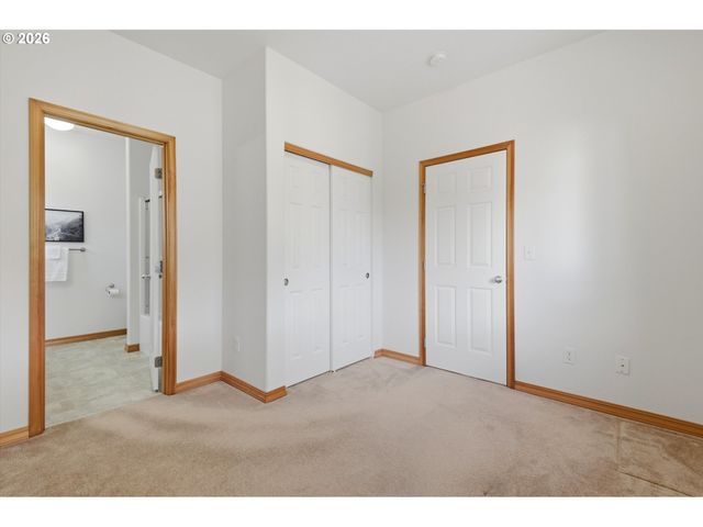 23420 Ne HYLAND Dr, Newberg, OR 97132