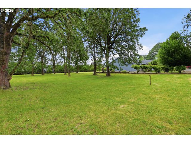 23420 Ne HYLAND Dr, Newberg, OR 97132