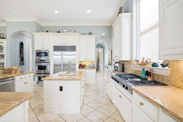 5528 Gleneagles Drive, Plano, TX 75093
