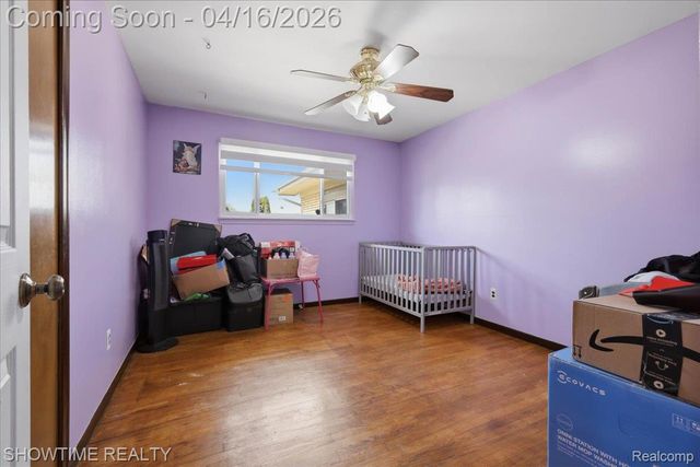 16515 Cederama Drive, Clinton Charter Township, MI 48038