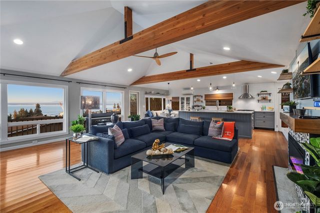 612 Park Avenue, Mukilteo, WA 98275