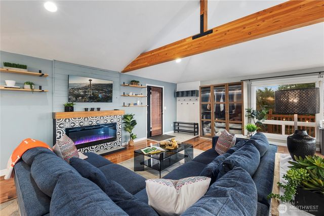 612 Park Avenue, Mukilteo, WA 98275