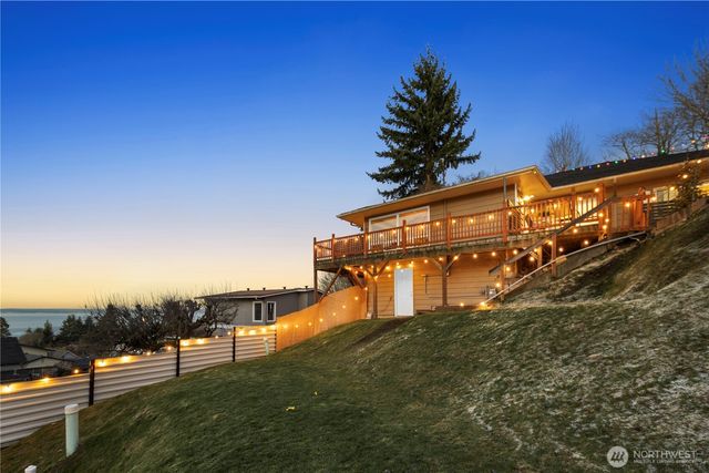 612 Park Avenue, Mukilteo, WA 98275