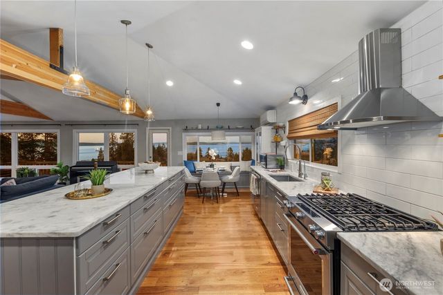 612 Park Avenue, Mukilteo, WA 98275