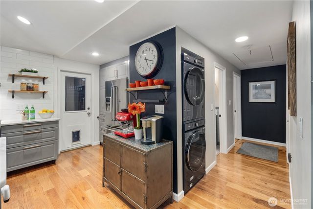 612 Park Avenue, Mukilteo, WA 98275