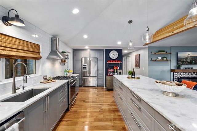 612 Park Avenue, Mukilteo, WA 98275