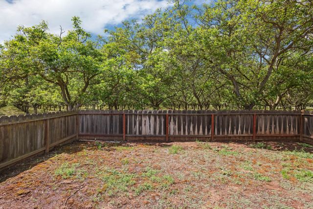 7401 N Cox Rd, Linden, CA 95236