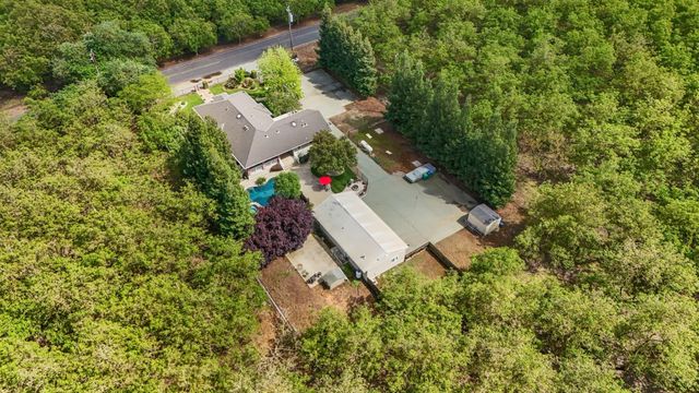7401 N Cox Rd, Linden, CA 95236