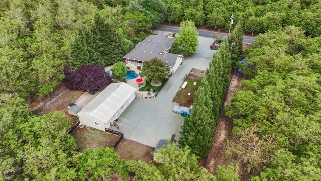 7401 N Cox Rd, Linden, CA 95236