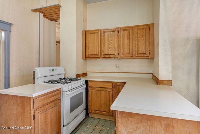 403 Main St, Wardner, ID 83837