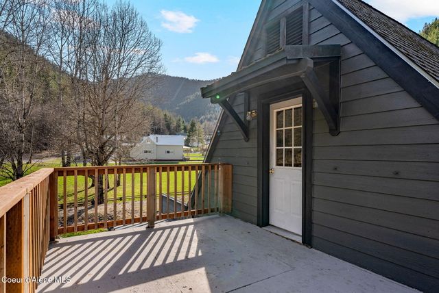 403 Main St, Wardner, ID 83837