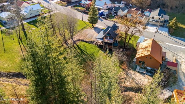403 Main St, Wardner, ID 83837