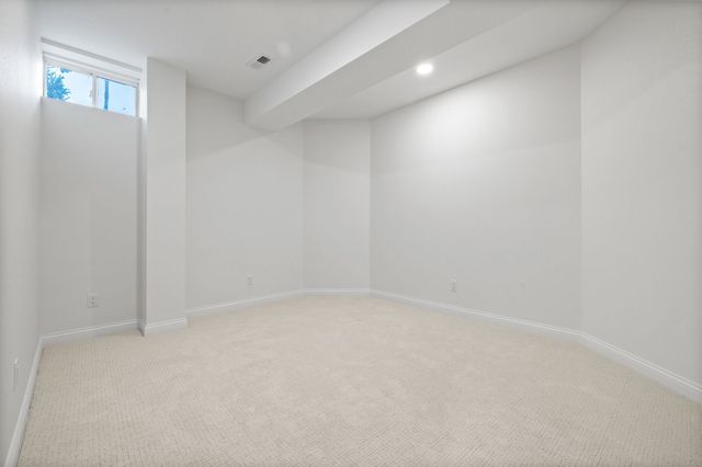 5583 Beechwood Terrace, West Des Moines, IA 50266