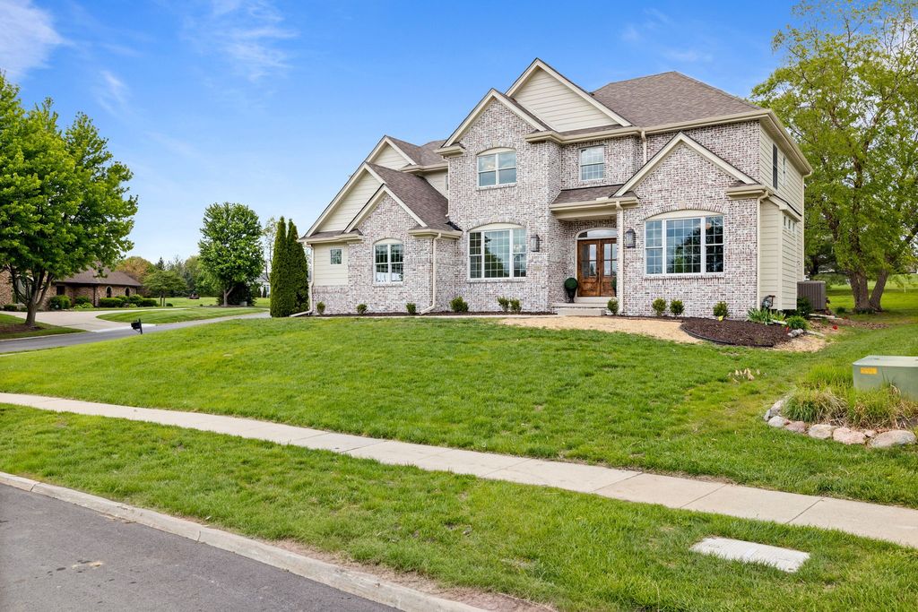5583 Beechwood Terrace, West Des Moines, IA 50266