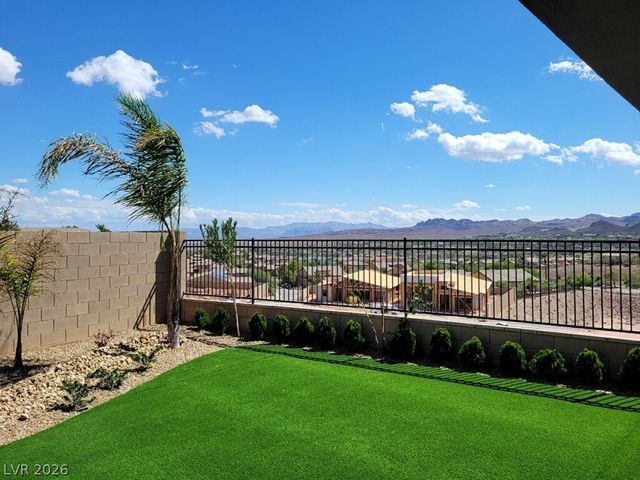 81 Reverie Heights Avenue, Henderson, NV 89011