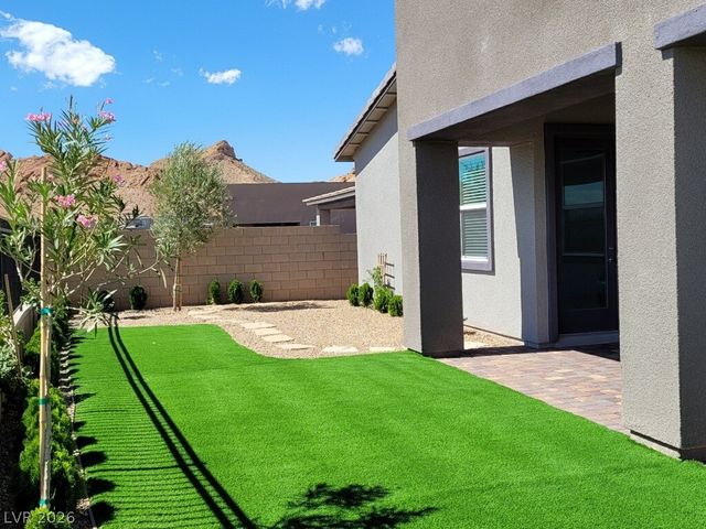 81 Reverie Heights Avenue, Henderson, NV 89011