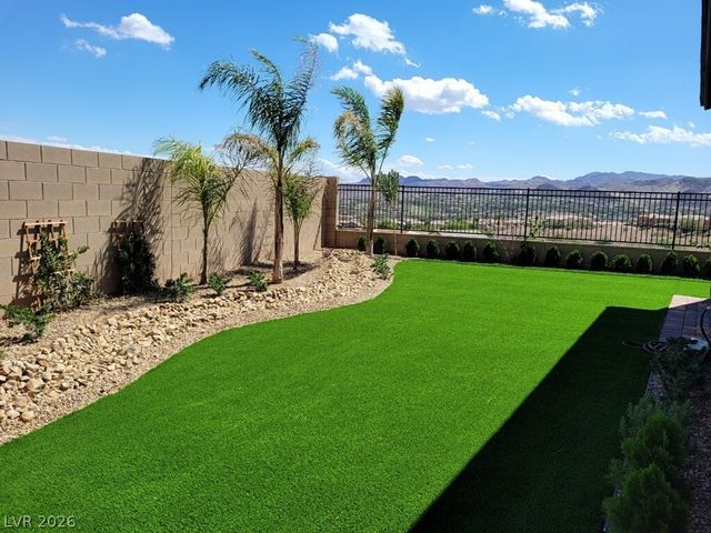 81 Reverie Heights Avenue, Henderson, NV 89011