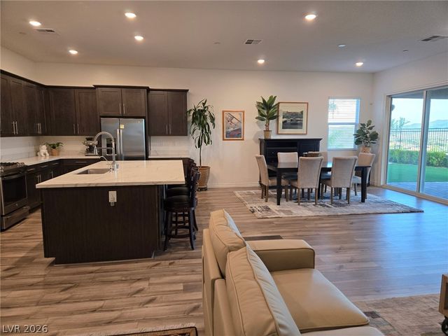 81 Reverie Heights Avenue, Henderson, NV 89011