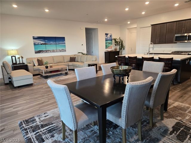 81 Reverie Heights Avenue, Henderson, NV 89011