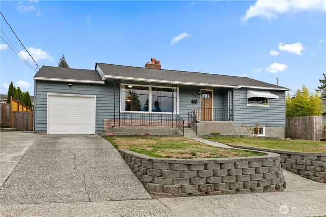 909 N Huson Street, Tacoma, WA 98406