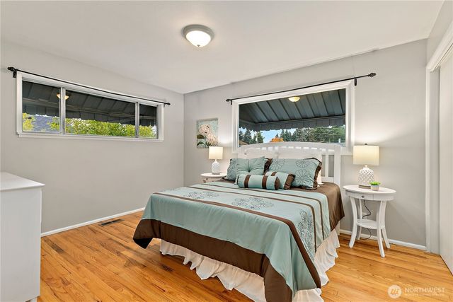 909 N Huson Street, Tacoma, WA 98406