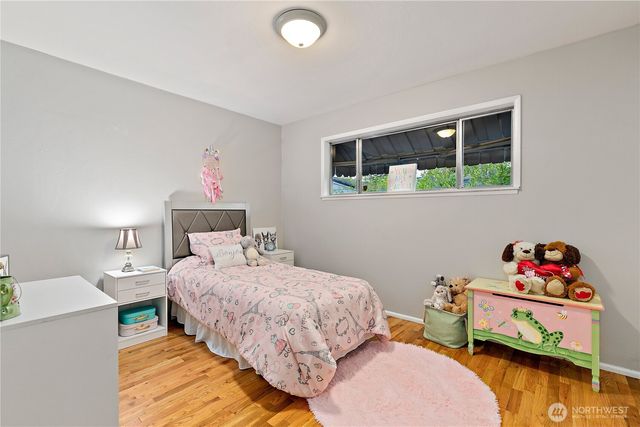 909 N Huson Street, Tacoma, WA 98406