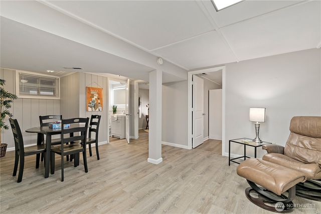 909 N Huson Street, Tacoma, WA 98406