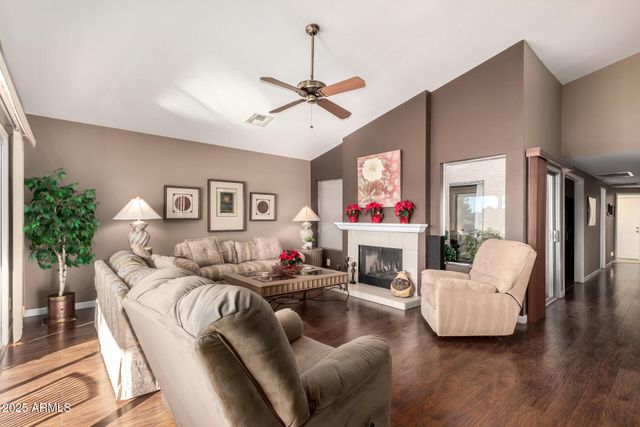 10439 E SUNNYDALE Drive, Sun Lakes, AZ 85248