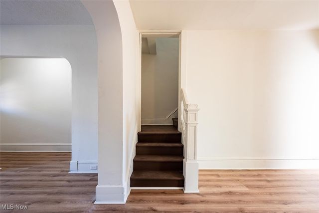 3300 W 98th Street, Cleveland, OH 44102